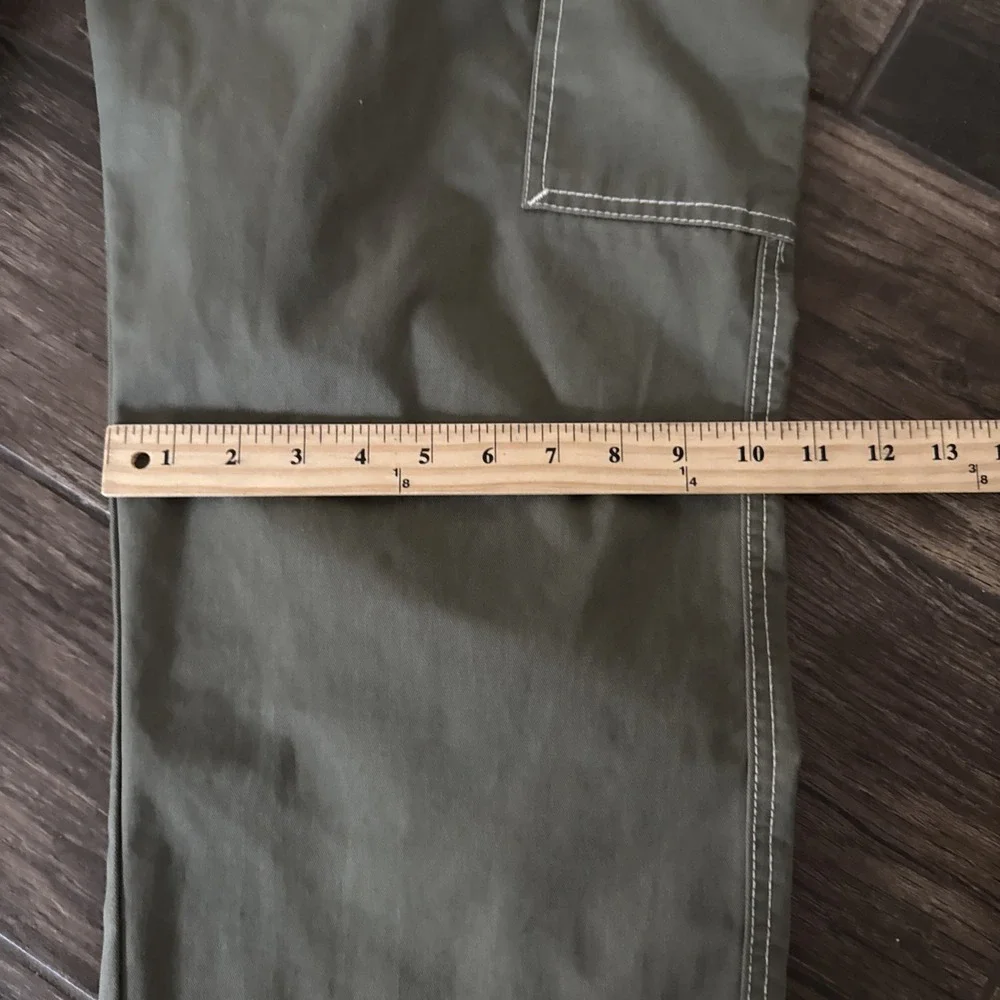 True Religion Cargo Pants Men 42x32 Kalamata Green Baggy Horseshoe Pockets Y2K